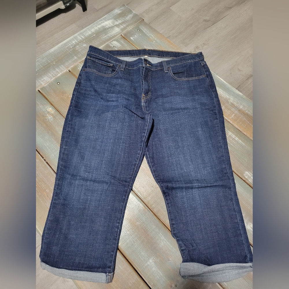 Capri jeans size 33 levi
